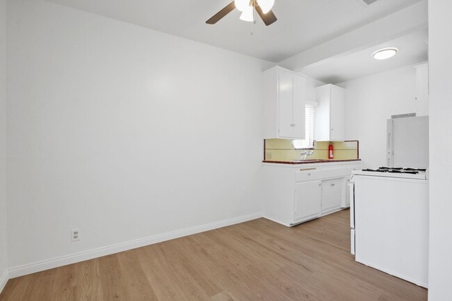 422 Hill St, Unit 10 in Santa Monica, CA - Building Photo - Building Photo