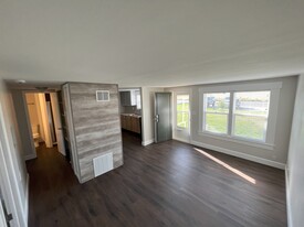 809 S Elm St, Unit 6 Apartamentos