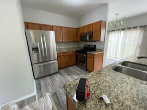 3915 Granite Ct in Aurora, IL - Building Photo - Building Photo