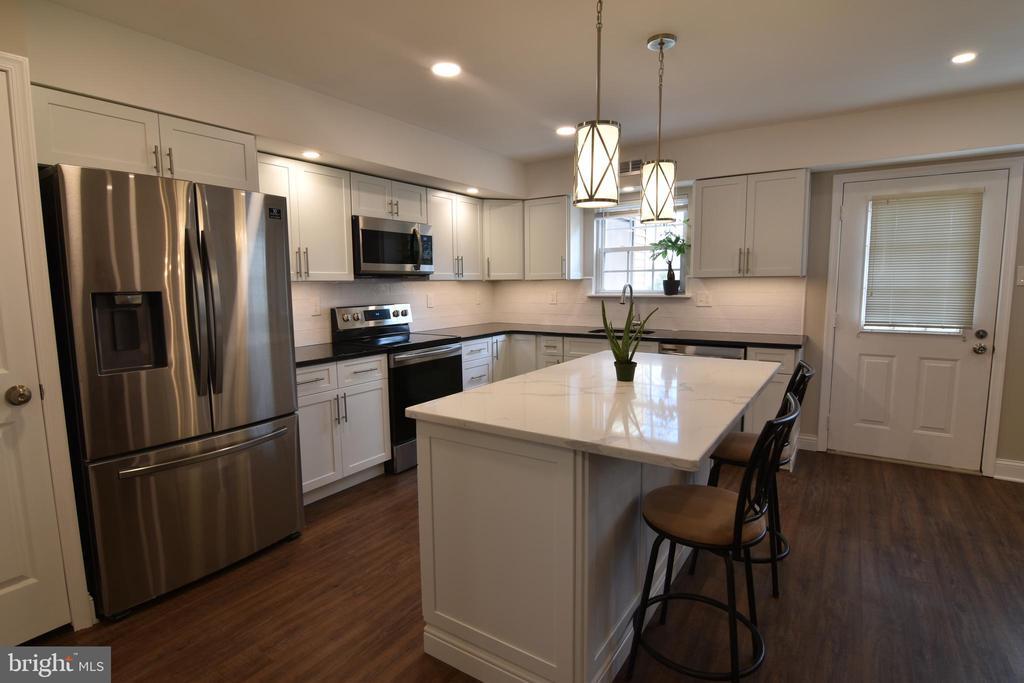 140 Denbigh Terrace in West Chester, PA - Building Photo