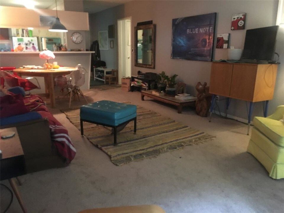 8906 Ilona Ln-Unit -2 in Houston, TX - Building Photo