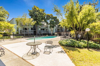 4175 George Ave in San Mateo, CA - Building Photo - Building Photo