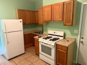 2817 W Cullerton St, Unit Basement rear in Chicago, IL - Building Photo - Building Photo