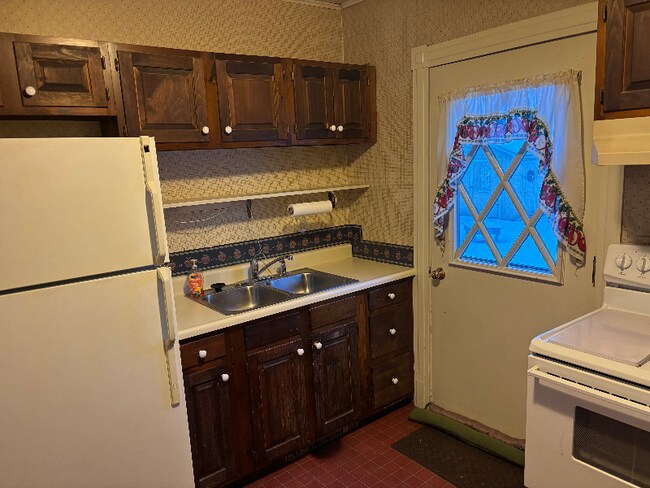 46 Court St, Unit # 1 in Morristown, VT - Foto de edificio - Building Photo