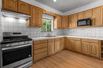 1635 McCollum St in Los Angeles, CA - Building Photo - Building Photo