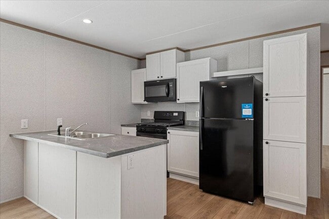 property at 1751 N Grand Ave W