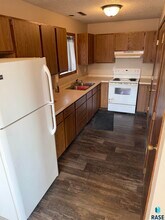 900 N Kiwanis Ave in Sioux Falls, SD - Building Photo - Building Photo