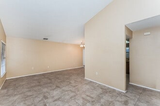 7700 Vienna Ln in Port Richey, FL - Building Photo - Building Photo