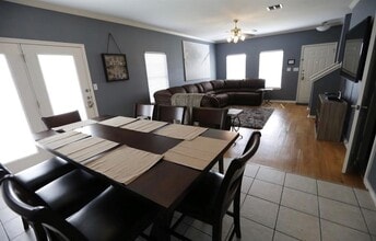 7200 Dan-Jean Dr in Austin, TX - Building Photo - Building Photo