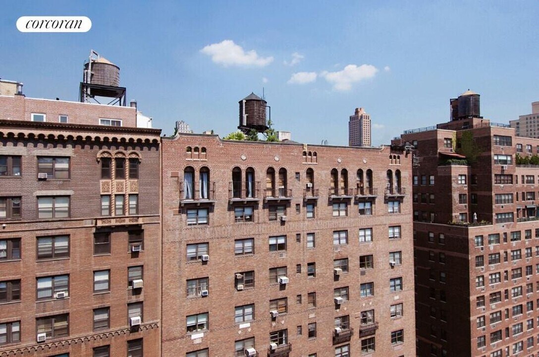 230 E 79th St in New York, NY - Building Photo