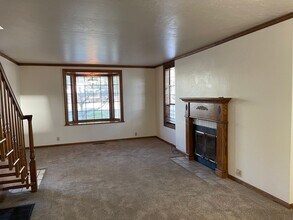 535 Upham St in Petaluma, CA - Building Photo - Building Photo