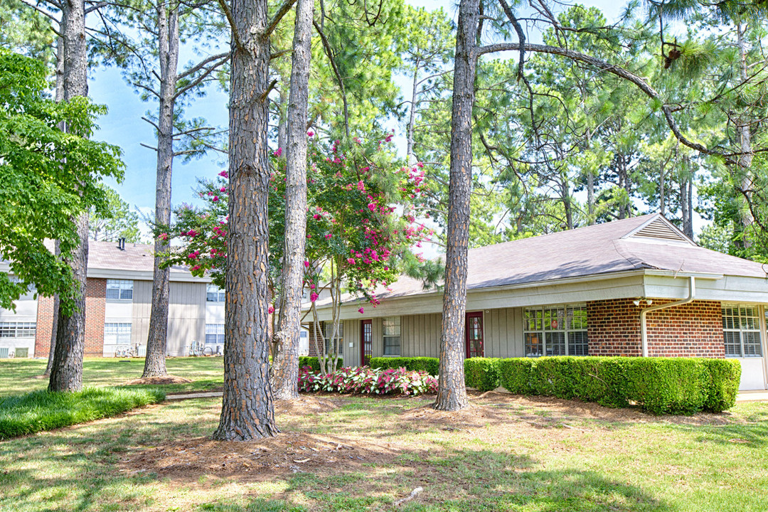 Fountain Square Apartment Homes Photo