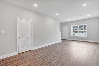541 New S Dr in Clarksville, TN - Building Photo - Building Photo