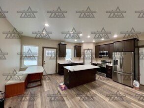 2772 W First Ave in North Pole, AK - Building Photo - Building Photo