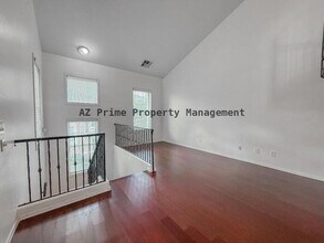5719 S 21st Terrace in Phoenix, AZ - Building Photo - Building Photo