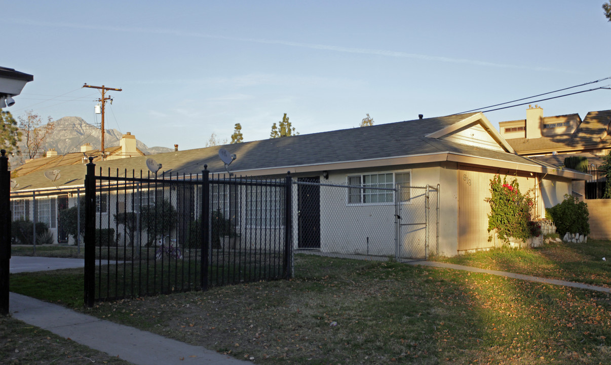 613 W 9th St in Upland, CA - Building Photo