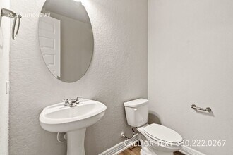 29003 Throssel Ln in San Antonio, TX - Building Photo - Building Photo