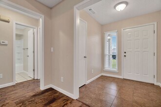 1517 E Devonshire Pl in Fayetteville, AR - Building Photo - Building Photo