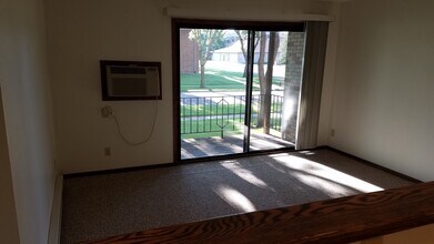 820 Roberts Ave in Brookings, SD - Building Photo - Building Photo