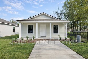 1163 W 3rd St in Jacksonville, FL - Building Photo