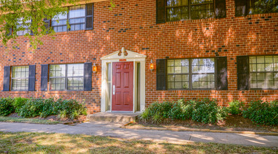 Mallory Apartments in Hampton, VA - Building Photo - Building Photo