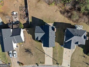 4020 Robin Cir in Atlanta, GA - Building Photo - Building Photo
