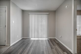 Arise Briar Park in Houston, TX - Building Photo - Interior Photo