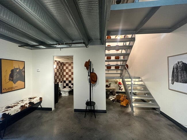 10303-10107 107 St NW