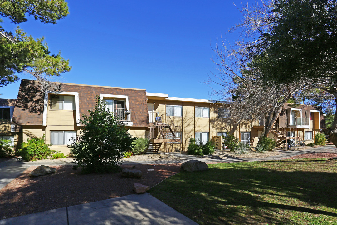 Tara Hills Apartments in Las Vegas, NV - Building Photo