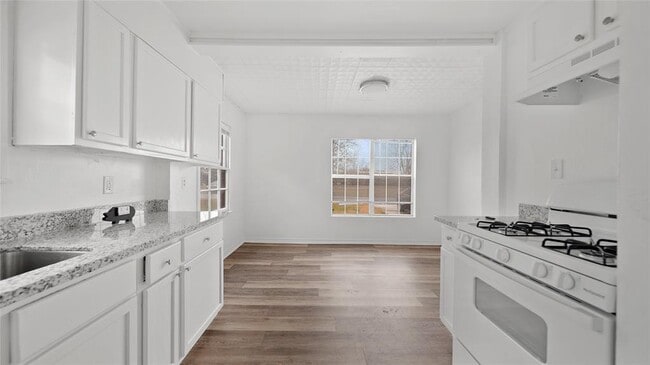 property at 1516 2nd St