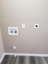 206 W Dewey Ave in Orange, TX - Building Photo - Building Photo