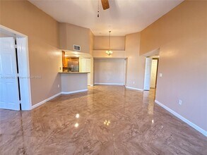 2033 SE 10th Ave in Fort Lauderdale, FL - Building Photo - Building Photo