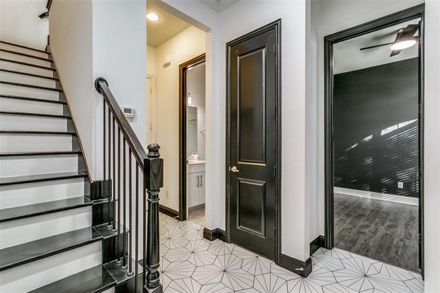 515 W Royal Ln in Irving, TX - Building Photo - Building Photo