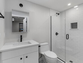 6 Hull St, Unit 1 in Boston, MA - Building Photo - Building Photo