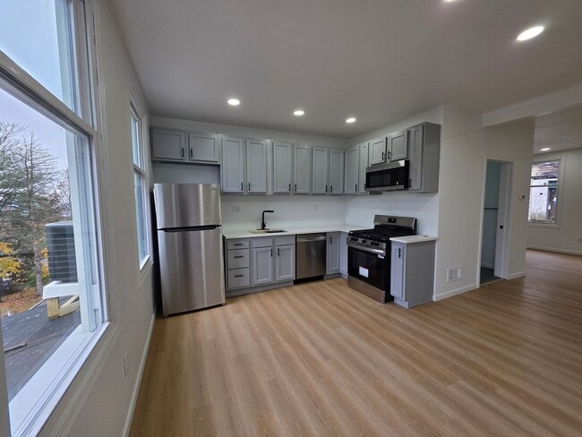 38 Woessner Ave in Pittsburgh, PA - Building Photo - Building Photo