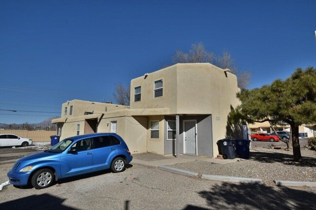 209 Hanosh Ct SE in Albuquerque, NM - Foto de edificio - Building Photo