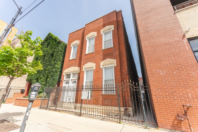 property at 2146 W Chicago Ave