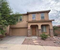 7335 W St Charles Ave in Phoenix, AZ - Building Photo