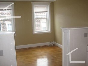 330 St Paul St-Unit -4 in Brookline, MA - Building Photo - Building Photo