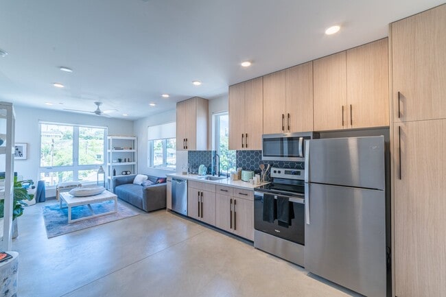 Live the Life of Luxury and Sophistication... in Vista, CA - Building Photo - Building Photo