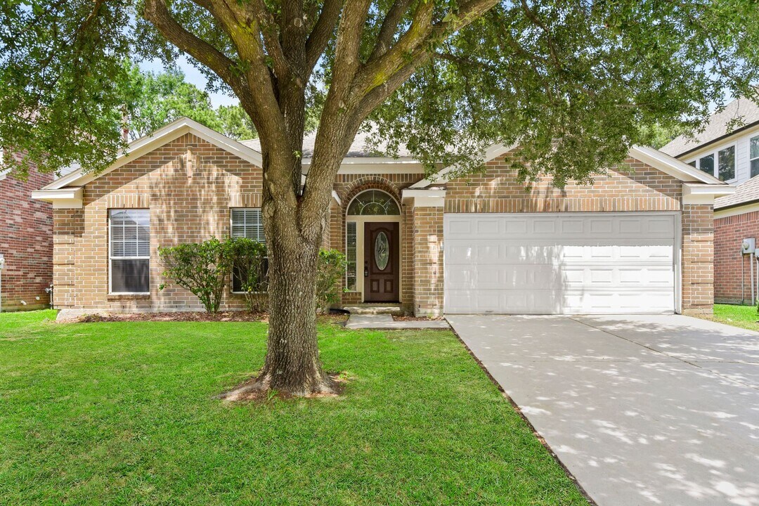 20810 Dappled Ridge Way in Humble, TX - Building Photo