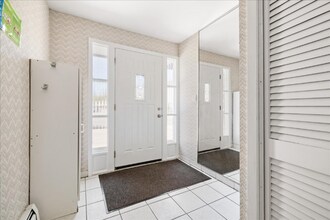 15-25 209th St-Unit -1 in Queens, NY - Building Photo - Building Photo