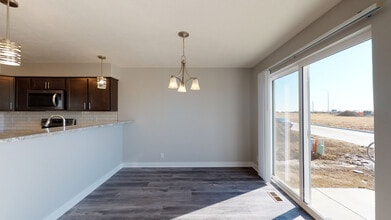 1684 NW 50th St in Lincoln, NE - Building Photo - Building Photo