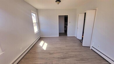 531 W Haight Ave in Arlington, NY - Building Photo - Building Photo