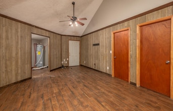 704 Roundhouse Rd in Starkville, MS - Building Photo - Building Photo