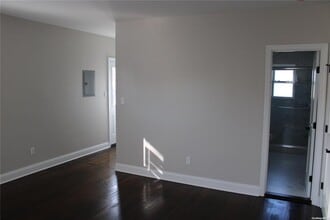 32 E Fulton St in Long Beach, NY - Building Photo - Building Photo