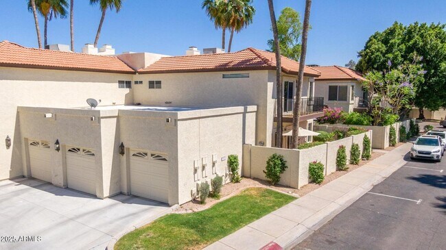 8841 S 51st St in Phoenix, AZ - Building Photo - Building Photo