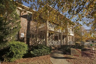 449 E Ponce de Leon Ave in Decatur, GA - Building Photo - Building Photo