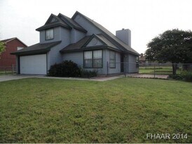 2122 Lazy Ridge Dr in Killeen, TX - Building Photo