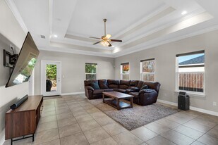 28 Snook Rd in Mary Esther, FL - Building Photo
